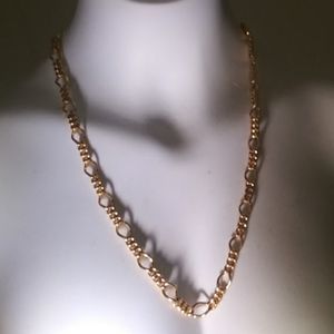 Sarah Coventry Gold Tone Necklace
